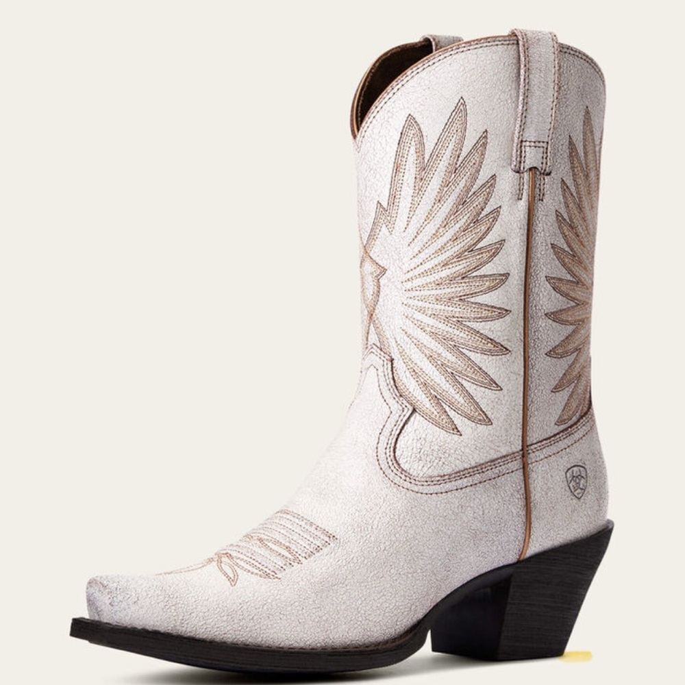 Ariat Cream Heeled Boots with Decorative Stitching